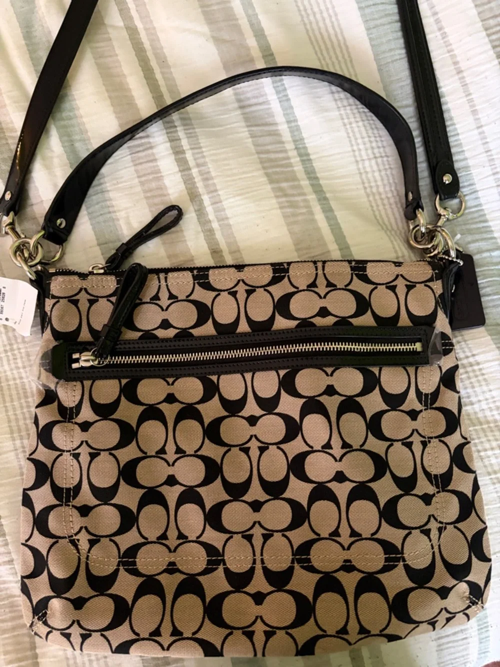 Authentic Coach Khaki and Black Signature Canvas Crossbody - Picture 2 of 6